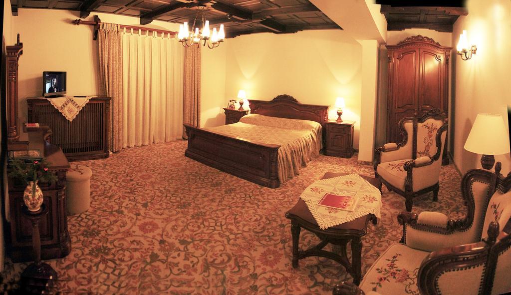 Hotel Medieval ألبا يوليا المظهر الخارجي الصورة