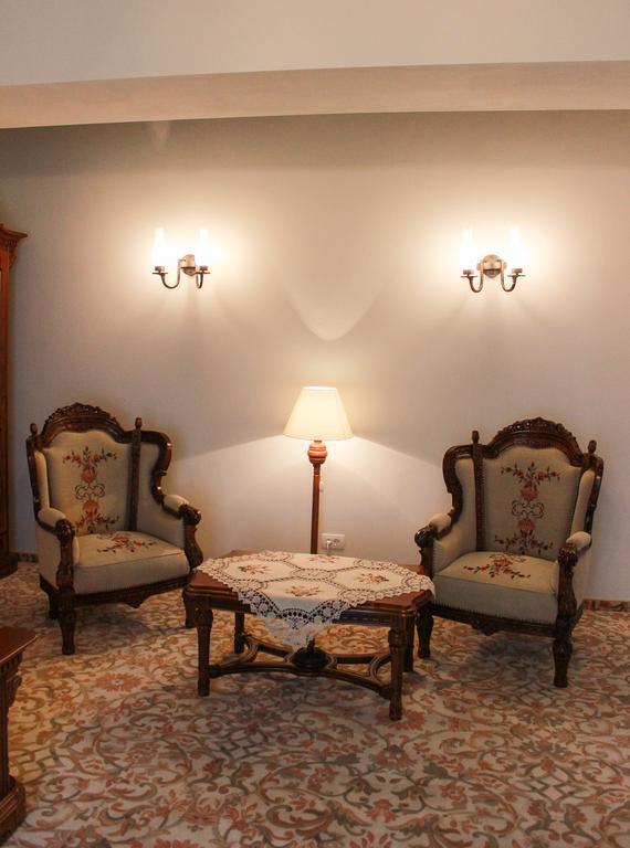 Hotel Medieval ألبا يوليا الغرفة الصورة